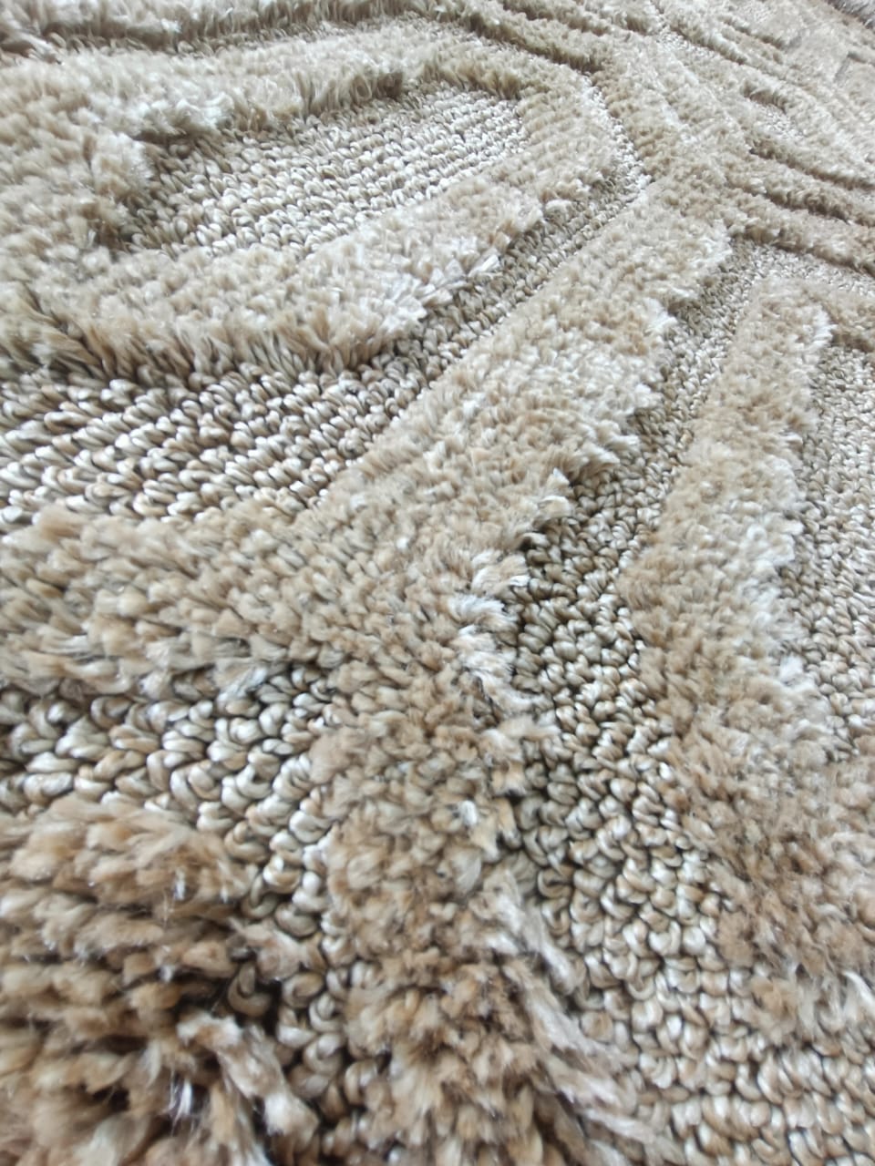 High Quality Modern Carpet – Made in Turkey | Comfortable & Stylish
