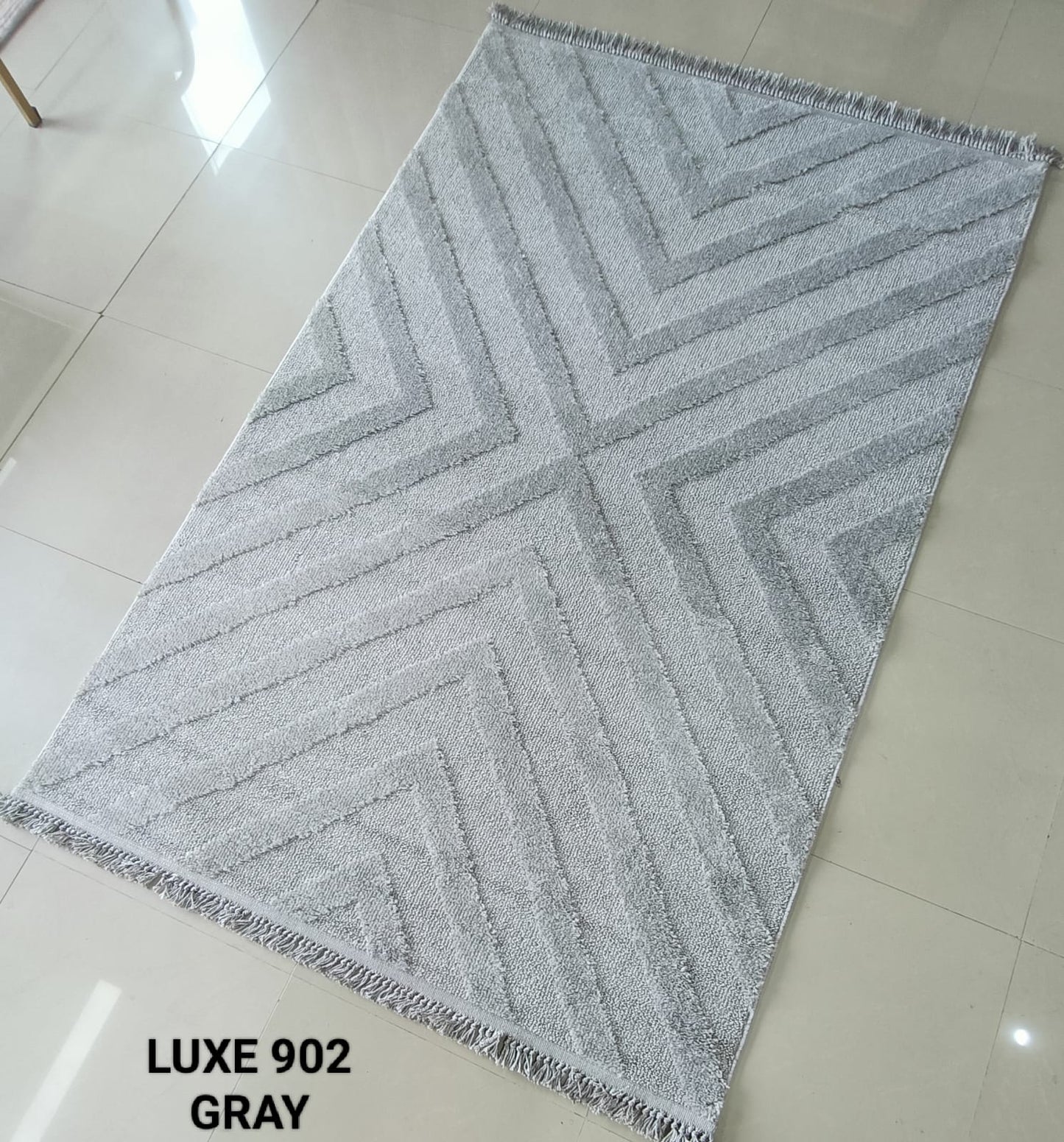 High Quality Modern Carpet – Made in Turkey | Comfortable & Stylish