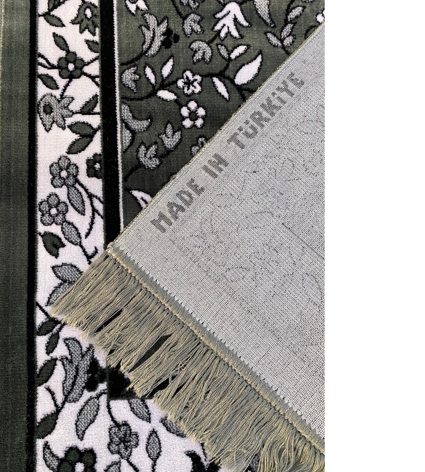 High Quality Turkish Prayer Mat – Islamic Prayer Rug 70x110 cm, Soft & Durable