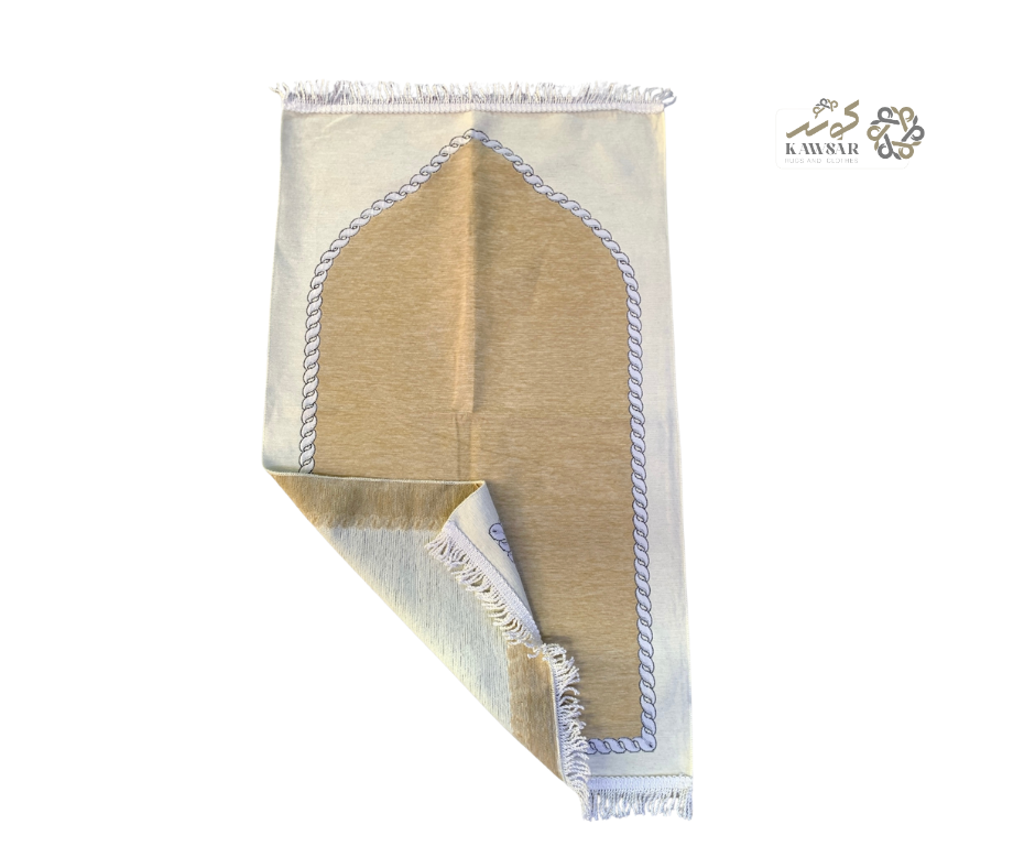 Premium Turkish Prayer Mat – Islamic Prayer Rug 70x110 cm, Soft & Comfortable.