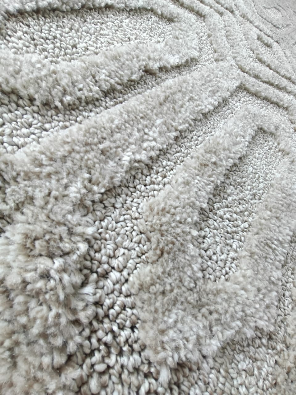 High Quality Modern Carpet – Made in Turkey | Comfortable & Stylish