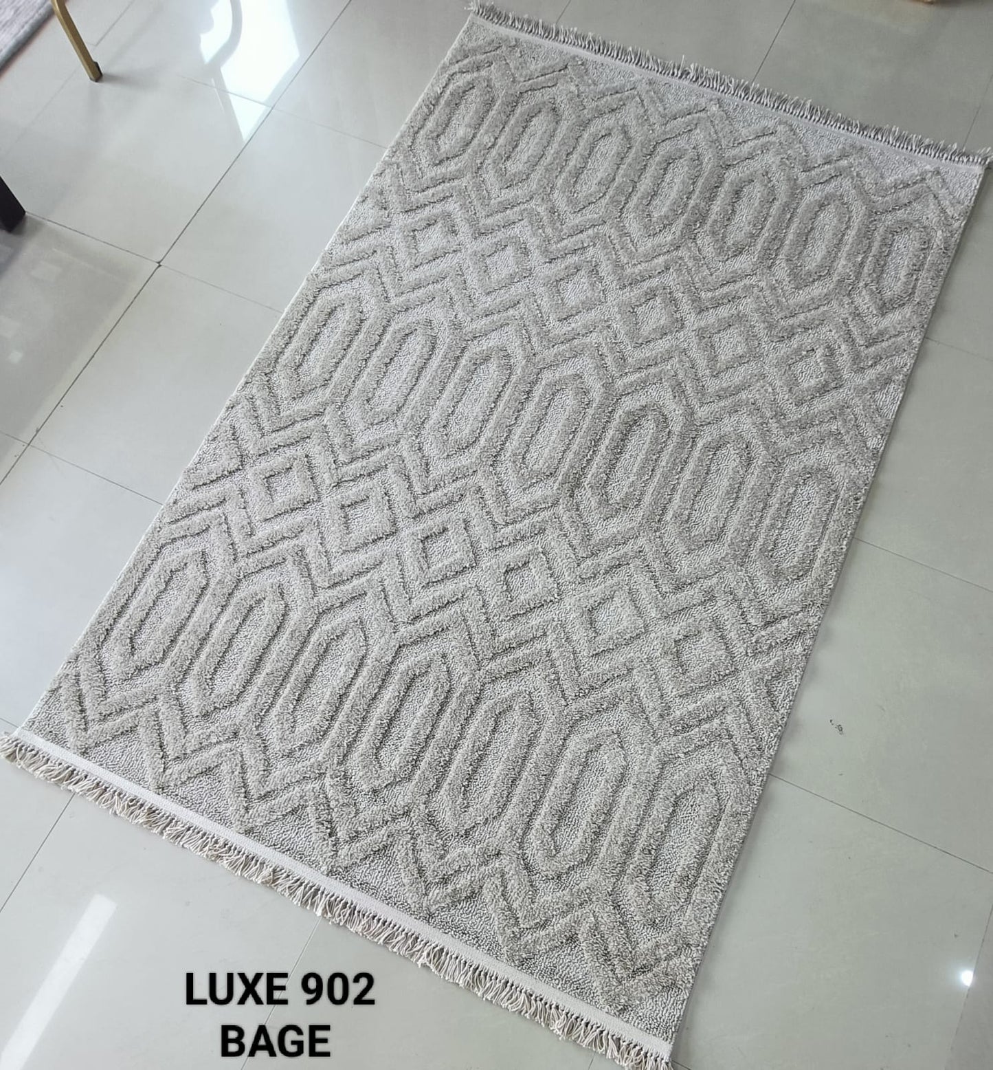 High Quality Modern Carpet – Made in Turkey | Comfortable & Stylish